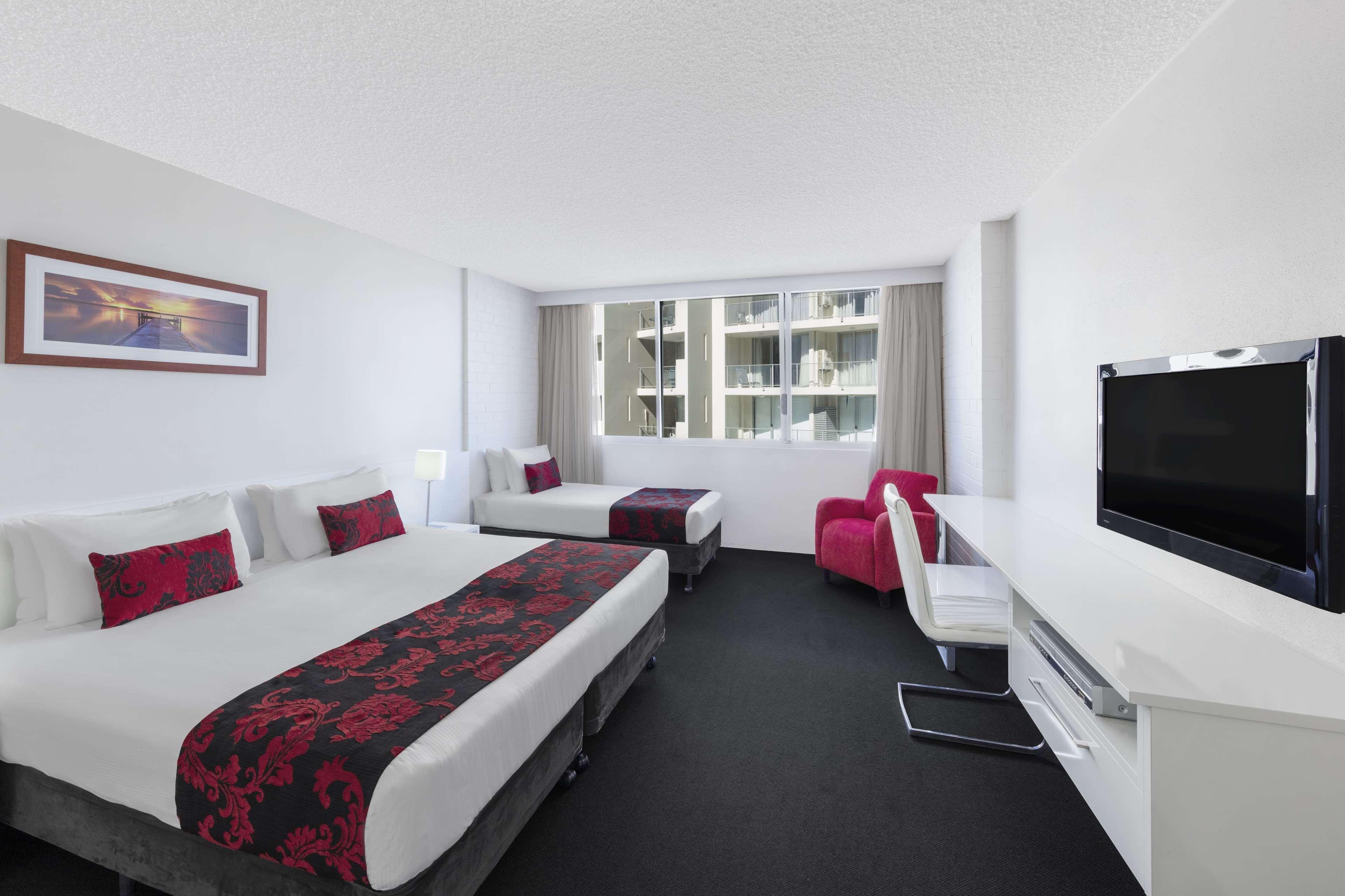 Ramada By Wyndham Marcoola Beach Экстерьер фото
