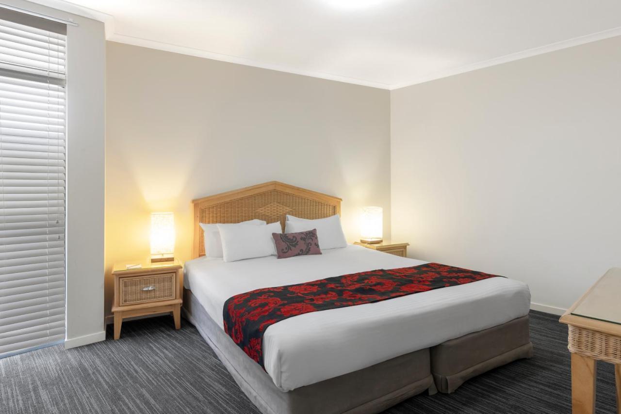 Ramada By Wyndham Marcoola Beach Экстерьер фото