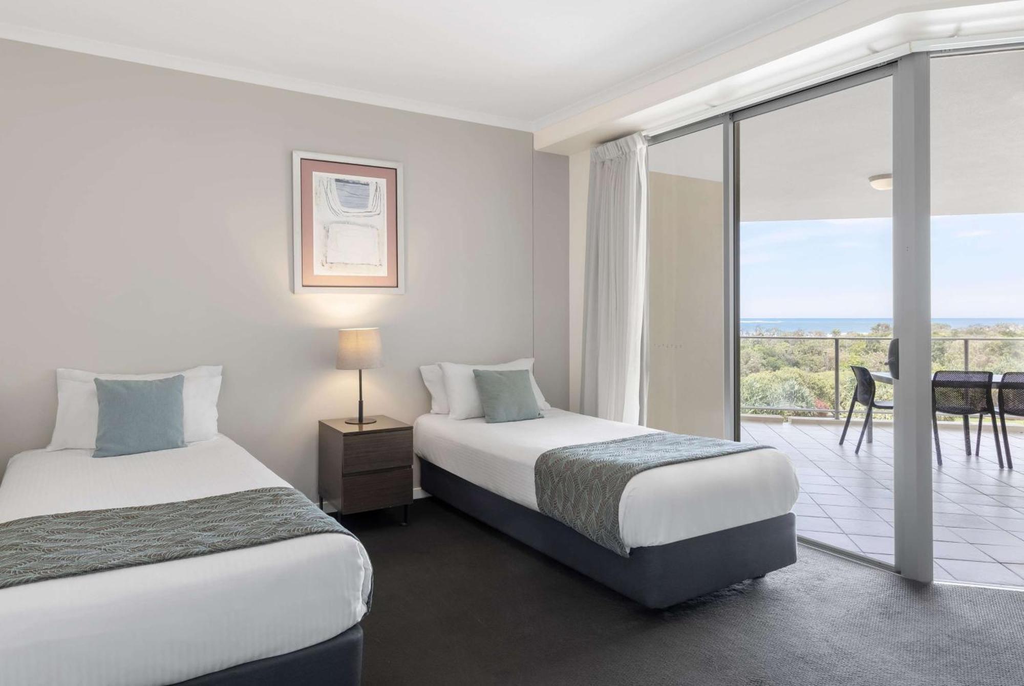 Ramada By Wyndham Marcoola Beach Экстерьер фото